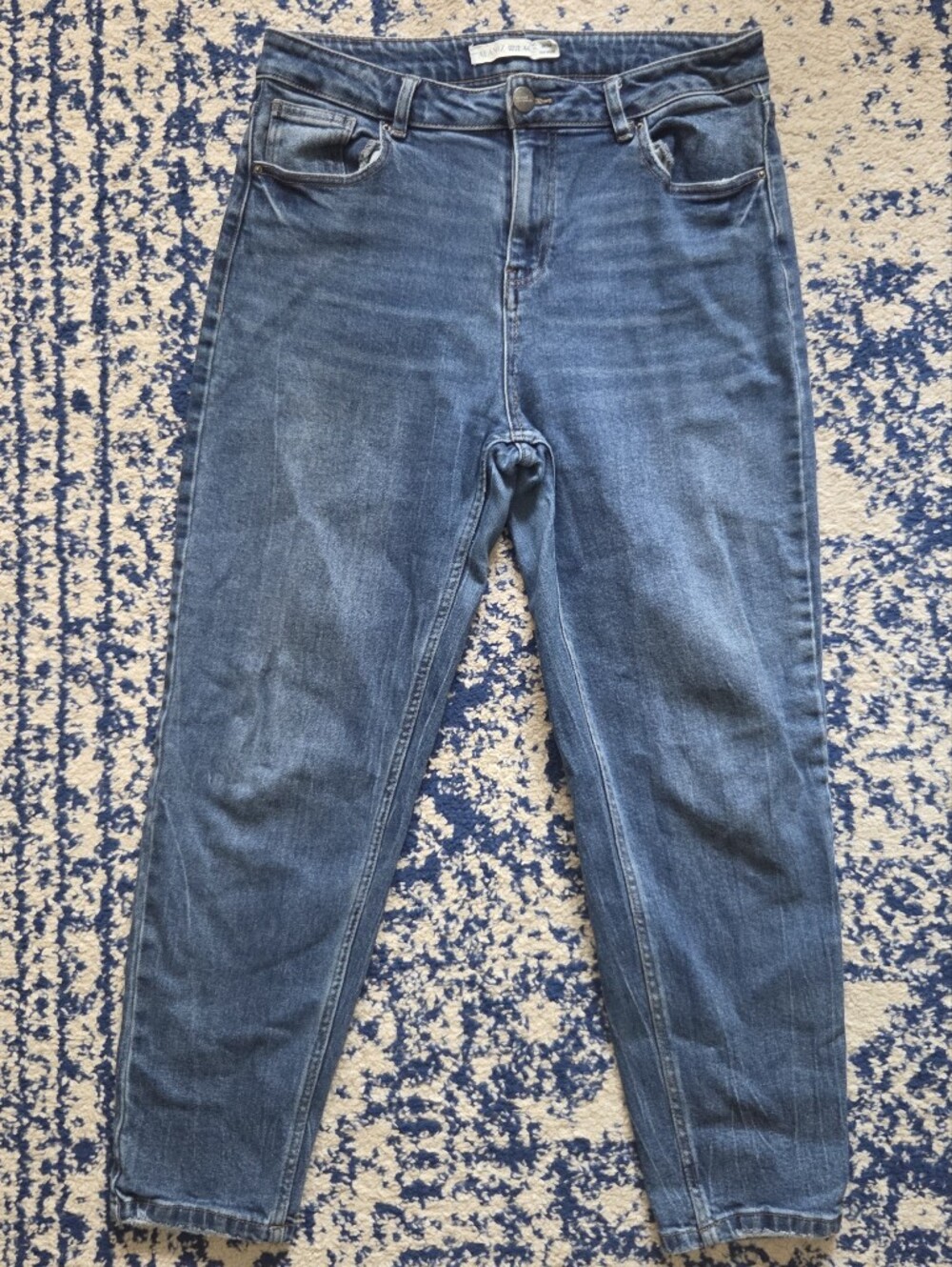 Mid-Rise Straight-Leg Women's Jeans in Classic Blue